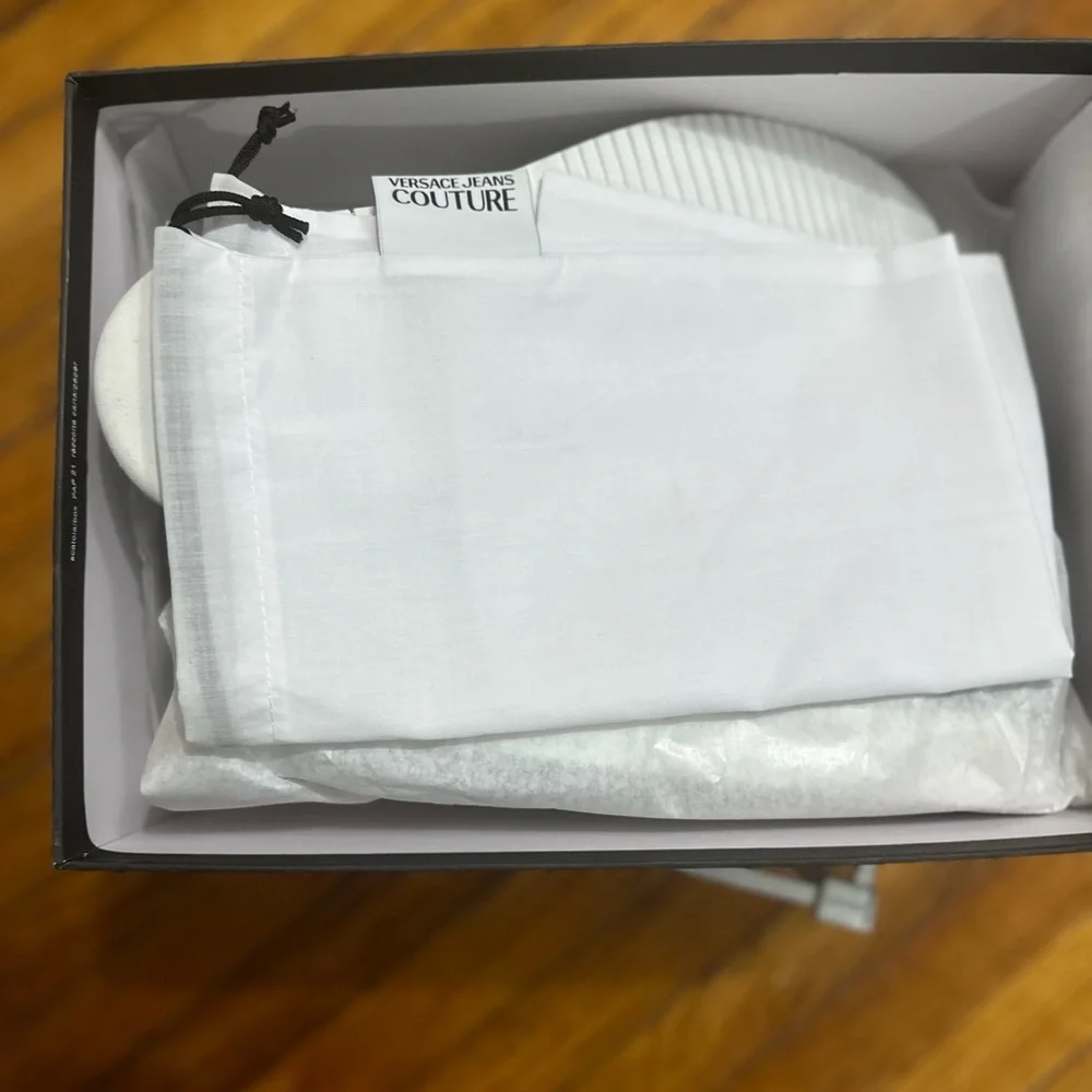 Men’s Versace Jeans Couture Starlight High-Top Sneakers Silver and Black - Picture 10 of 10